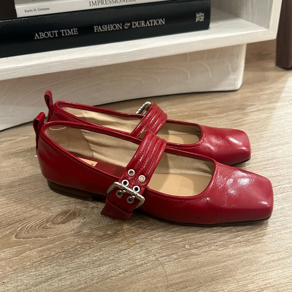 Dolce Vita Ballet Flats size US 7